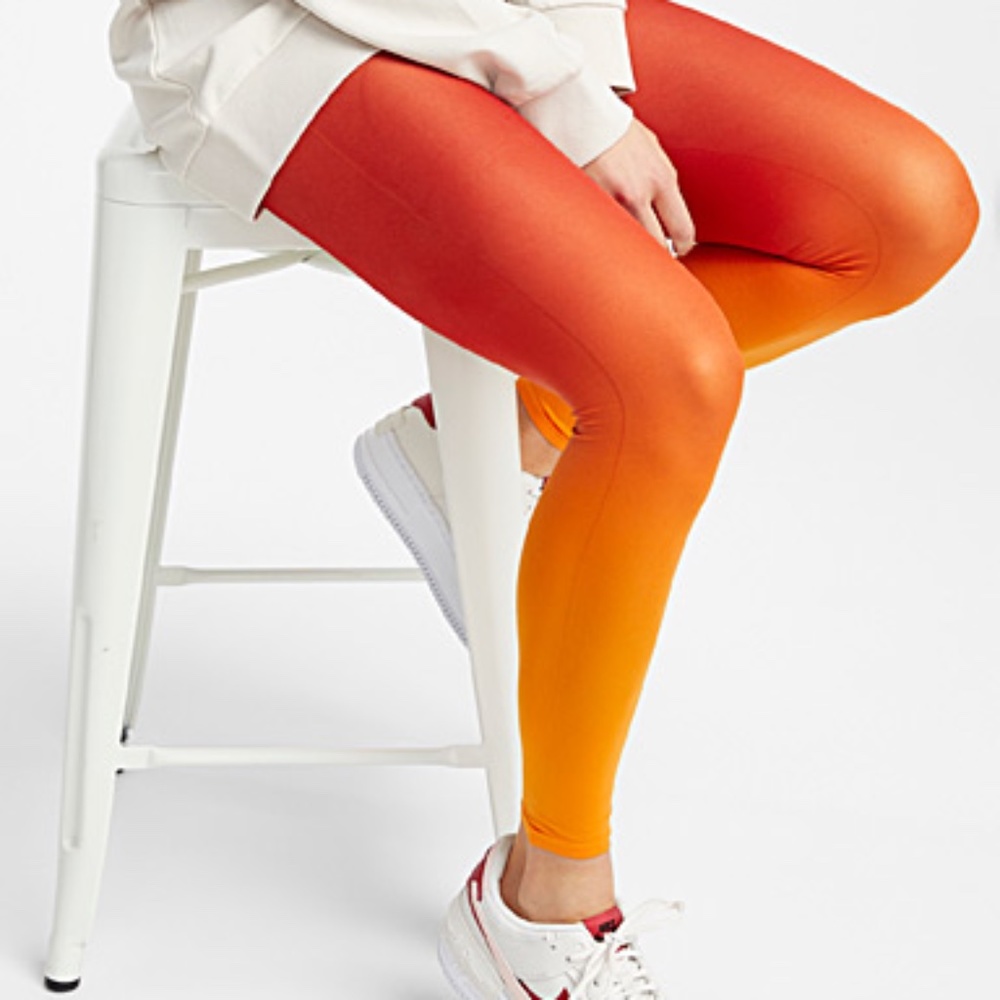 Orange and yellow ombre Sunrise footless tights leggings made in Italy NWT